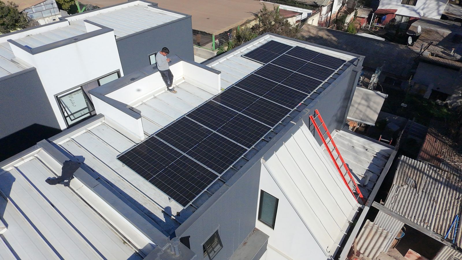 Foto aérea de instalación fotovoltaica