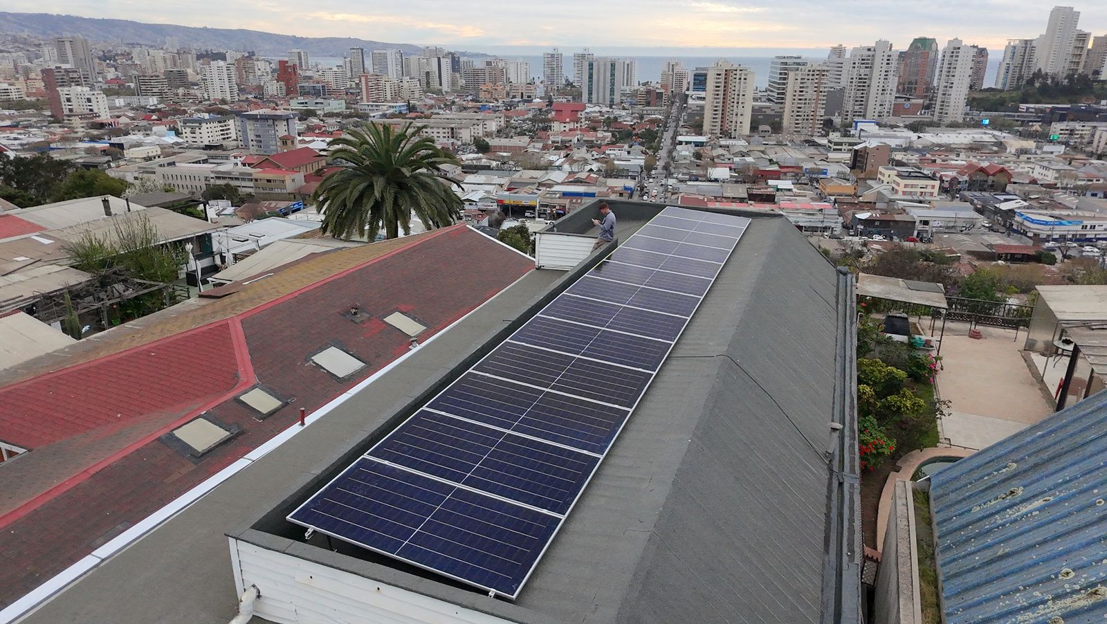 Foto aérea de instalación fotovoltaica
